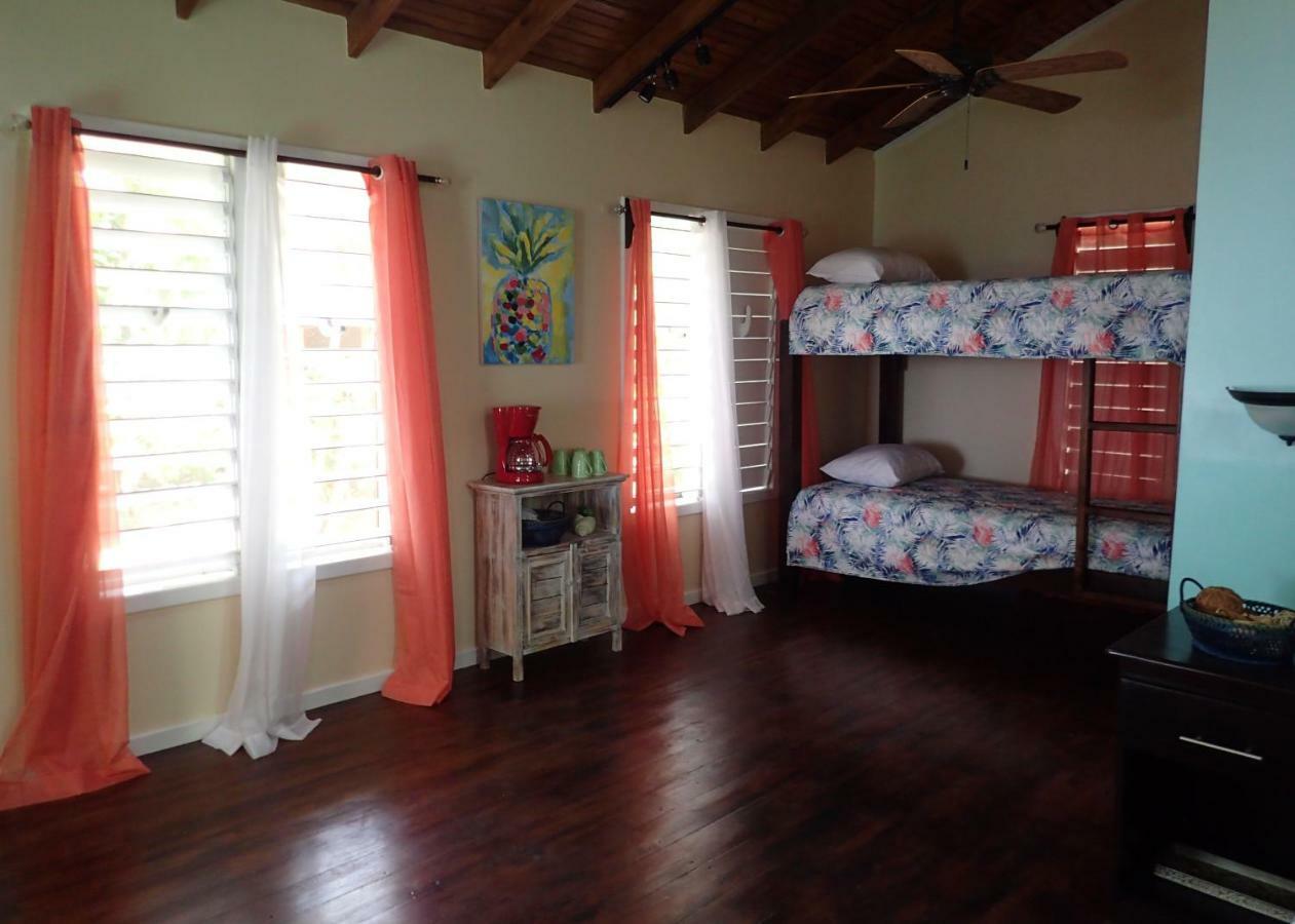 Ostello Casita Océana Sandy Bay Esterno foto