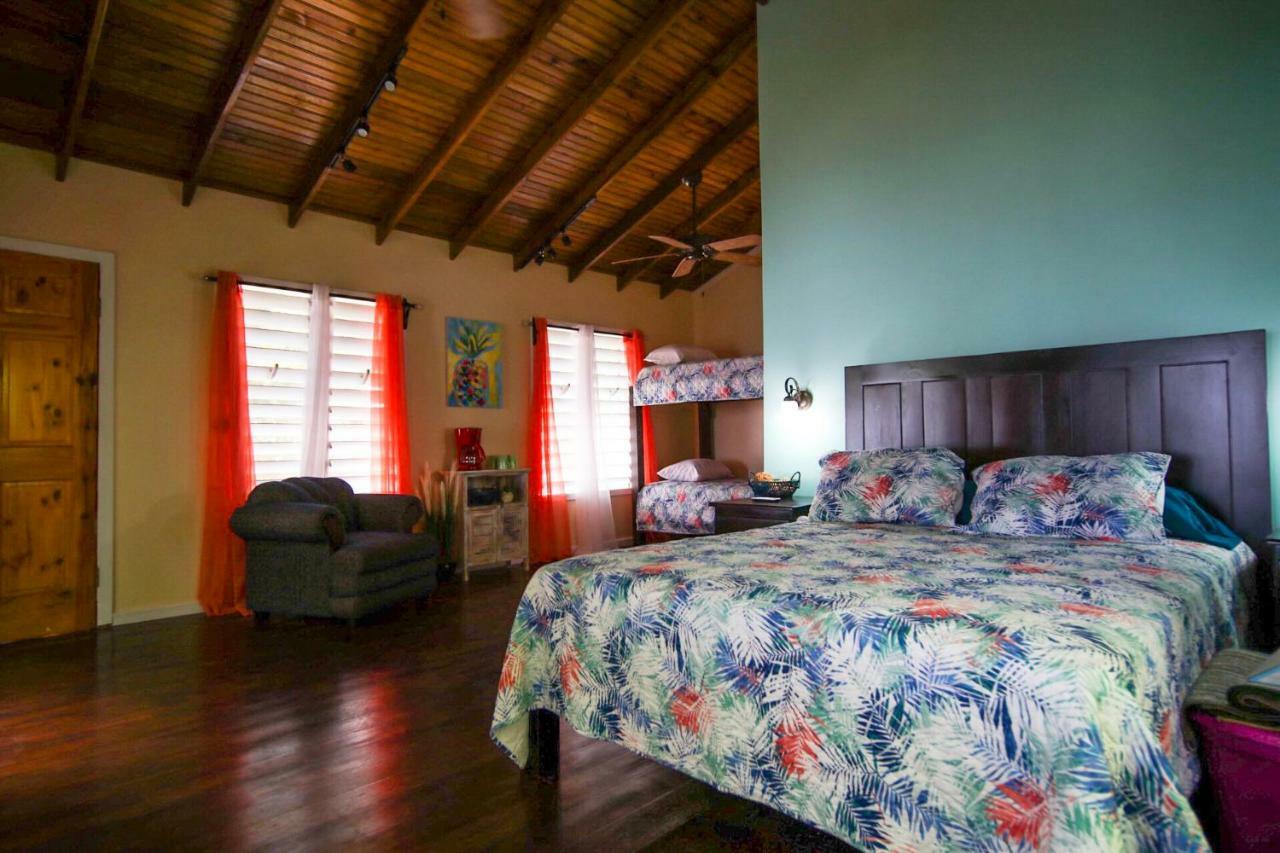 Ostello Casita Océana Sandy Bay Esterno foto